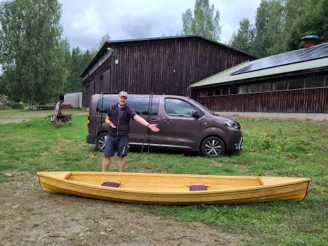 Dieses Kanu können Sie nun auf den Gewässern rund um Berlin bewundern!