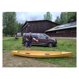 Kai and his Finnia Canoe leaving to Berlin