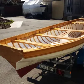 Klassisches Holz Segelboot